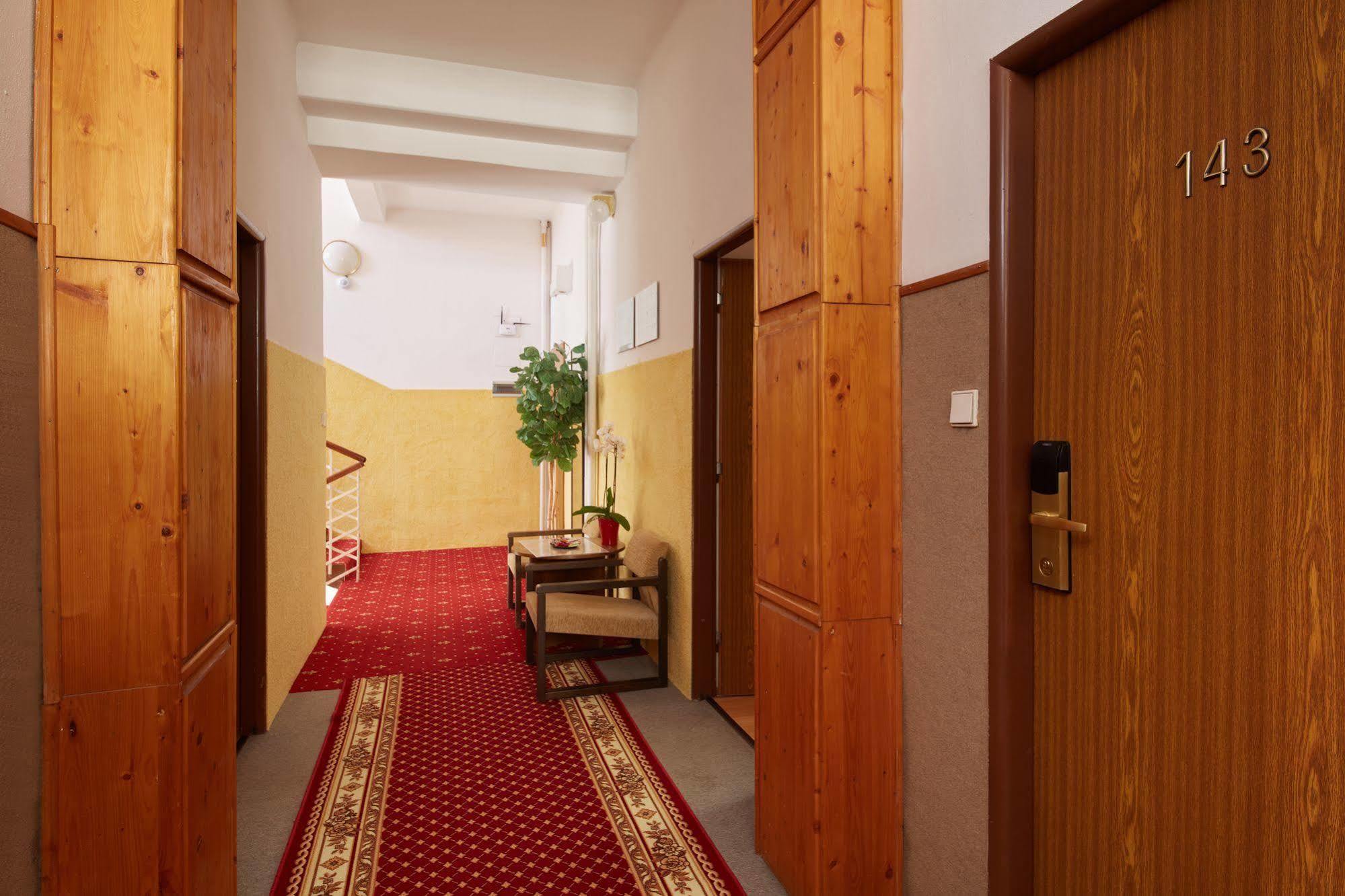 Penzion Alfa Podebrady Exterior photo